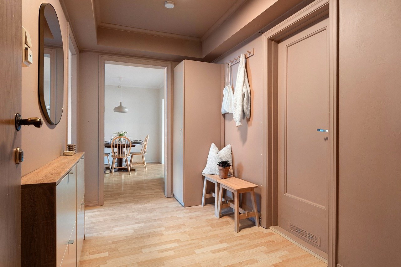How to Use Color Blocking in Your Home Decor